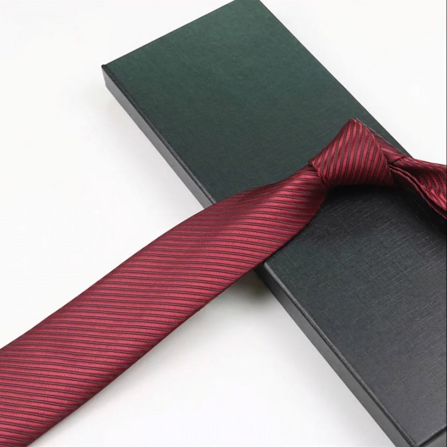 COR-0205 - Corbata Rayas Vinotinto Acanalada 8cm